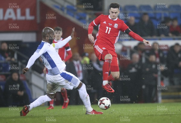 141117 - Wales v Panama, International Friendly match - Tom Lawrence of Wales is challenged by Felipe Baloy of Panama