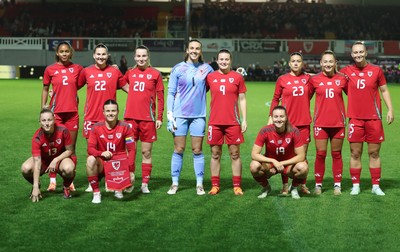 281025 - Wales v Poland, Women’s International Challenge Match - Wales team photograph ahead of the start of the match