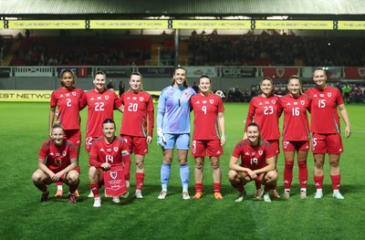 281025 - Wales v Poland, Women’s International Challenge Match - Wales team photograph ahead of the start of the match