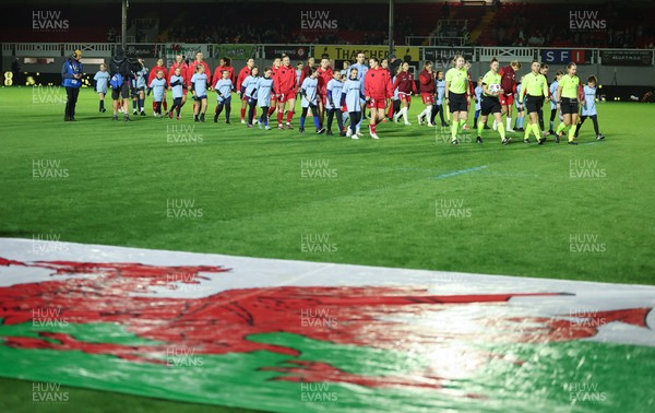 281025 - Wales v Poland, Women’s International Challenge Match - The teams walk out at the start of the match