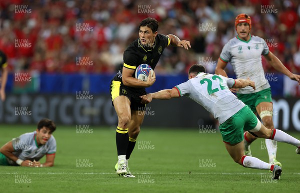 160923 - Wales v Portugal - Rugby World Cup France 2023 - Pool C - Louis Rees-Zammit of Wales 
