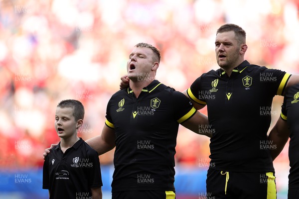 160923 - Wales v Portugal - Rugby World Cup France 2023 - Pool C - Dewi Lake of Wales sings the anthem with Dan Lydiate