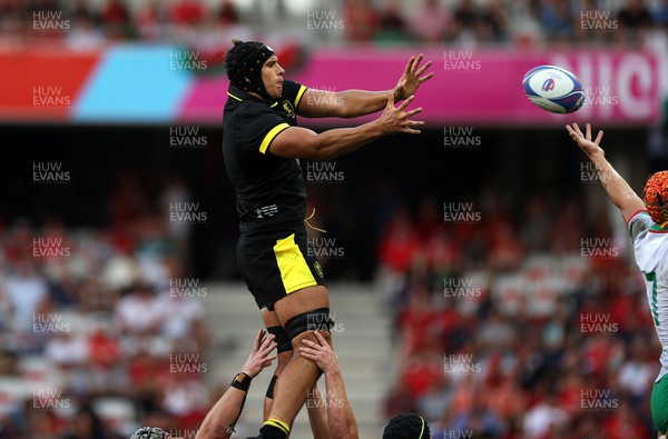160923 - Wales v Portugal - Rugby World Cup France 2023 - Pool C - Dafydd Jenkins of Wales wins the line out