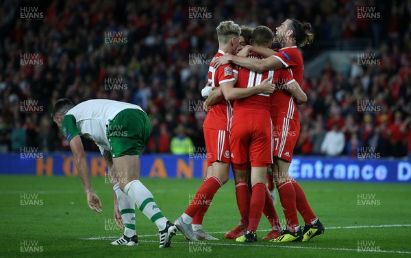 060918 - Wales v Republic of Ireland - UEFA Nations League - Aaron Ramsey of Wales celebrates scoring a goal with David Brooks, Ethan Ampadu and Gareth Bale