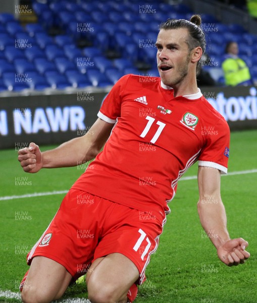 060918 - Wales v Republic of Ireland, UEFA Nations League - Gareth Bale of Wales celebrates after he scores Wales' second goal