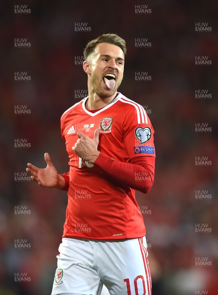 091017 - Wales v Republic of Ireland - FIFA World Cup Qualifier 2018 - Aaron Ramsey of Wales rues a missed shot at goal