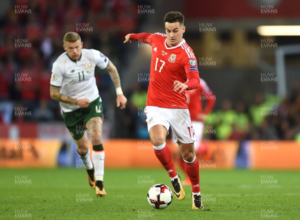 091017 - Wales v Republic of Ireland - FIFA World Cup Qualifier 2018 - Tom Lawrence of Wales gets into space
