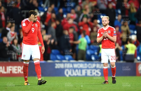 091017 - Wales v Republic of Ireland - FIFA World Cup Qualifier 2018 - Hal Robson-Kanu and Jonathan Williams of Wales look dejected