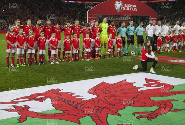 091017 - Wales v Republic of Ireland, FIFA World Cup 2018 Qualifier - The Wales team line up for the anthems at the start of the match