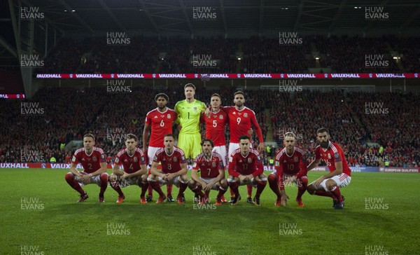 091017 - Wales v Republic of Ireland, FIFA World Cup 2018 Qualifier - The Wales team line up for team photograph at the start of the match