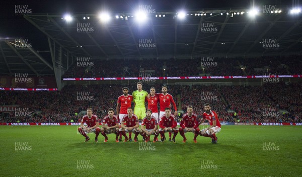 091017 - Wales v Republic of Ireland, FIFA World Cup 2018 Qualifier - The Wales team line up for team photograph at the start of the match