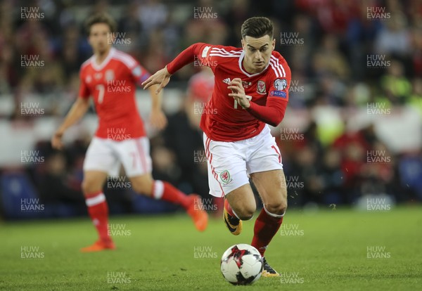 091017 - Wales v Republic of Ireland, FIFA World Cup 2018 Qualifier - Tom Lawrence of Wales
