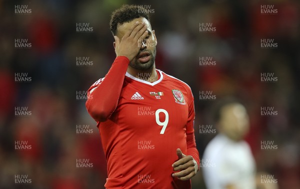 091017 - Wales v Republic of Ireland, FIFA World Cup 2018 Qualifier - Hal Robson-Kanu of Wales rues a missed opportunity to score