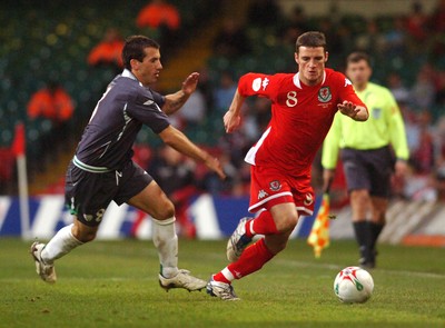 17.10.07 - Euro 2008 Qualifying Match, Group D Wales v Republic of Ireland Wales' Jason Koumas tries to get past Ireland's Liam Miller 