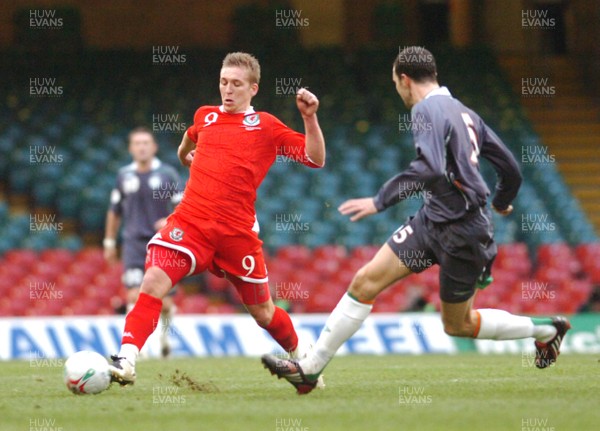 17.10.07 - Euro 2008 Qualifying Match, Group D Wales v Republic of Ireland Wales' Freddy Eastwood tries to get past Ireland's John O'Shea 