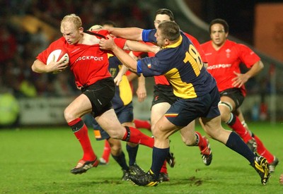 011102  Wales v RomaniaWales Neil Jenkins is caught by Marcel Socaciu