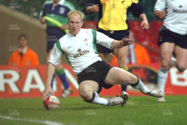 12-11-04. Wales v Romania.  Wales' Tom Shanklin touches down to score try.  