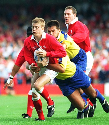 300897 - Wales v Romania - Arwel Thomas of Wales