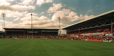 300897 - Wales v Romania - The Racecourse, Wrexham before the game