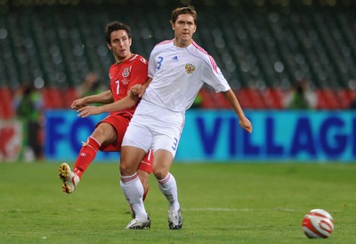 09.09.09 - Wales v Russia - World Cup 2010 Qualifier Group Four - Brian Stock of Wales is challenged Alexei Rabko of Russia. 