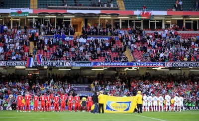 09.09.09 - World Cup Qualifying Group 4 Wales v Russia Teams line up for the National Anthems 