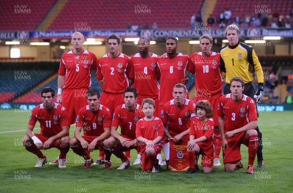 09.09.09 - Wales v Russia - World Cup 2010 Qualifier Group Four - Wales players line up for a team picture. 
