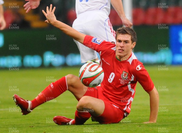 09.09.09 - World Cup Qualifying Group 4 Wales v Russia Wales' Aaron Ramsey   