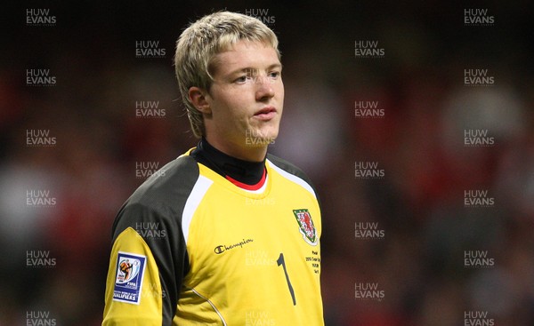 09.09.09 - Wales v Russia, World Cup Qualifying Group 4 -  Wales' keeper Wayne Hennessey   
