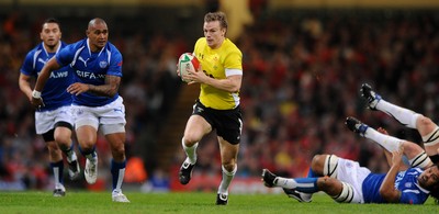 13.11.09 - Wales v Samoa - Invesco Perpetual Series 2009 - Wales' Dwayne Peel. 