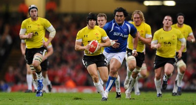 13.11.09 - Wales v Samoa - Invesco Perpetual Series 2009 - Wales' Leigh Halfpenny. 
