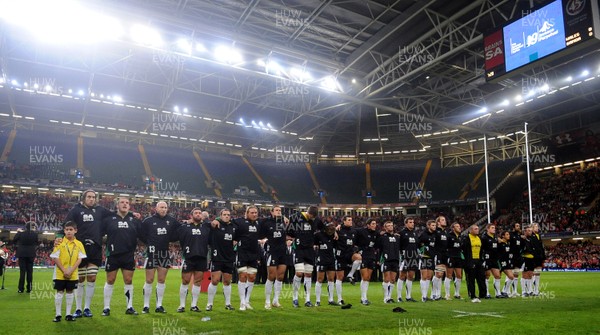 13.11.09 - Wales v Samoa - Invesco Perpetual Series 2009 - Wales line up for the national anthems. 