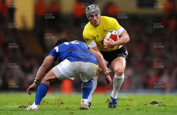 13.11.09 - Wales v Samoa - Invesco Perpetual Series 2009 - Wales' Jonathan Davies. 