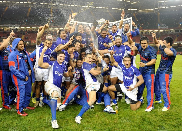 161112 - Wales v Samoa - Dove Men Series -Samoa players celebrate at the end of the game