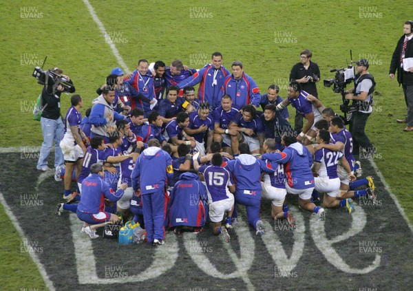 161112 Wales v Manu Samoa - Dove Men Series 2012 -Samoa celebrate at the final whistle