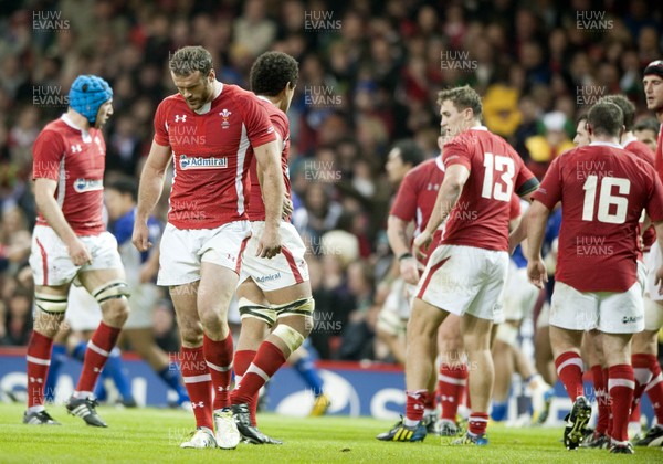 161112 - Wales v Samoa - Dove Men Series 2012 -  Wales' Jamie Roberts looks dejected at the end of the game     