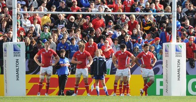 18.09.11 - Wales v Samoa - Rugby World Cup 2011 - Wales players look dejected after Samoa try. 