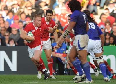 18.09.11 - Wales v Samoa - Rugby World Cup 2011 - Lloyd Burns of Wales looks for a way through. 