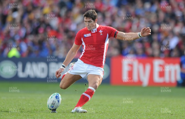 18.09.11 - Wales v Samoa - Rugby World Cup 2011 - James Hook of Wales kicks at goal. 
