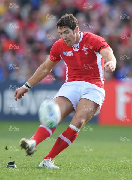 18.09.11 - Wales v Samoa - Rugby World Cup 2011 - James Hook of Wales kicks at goal. 