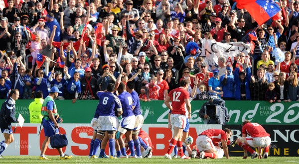 18.09.11 - Wales v Samoa - Rugby World Cup 2011 - Anthony Perenise of Samoa scores try. 
