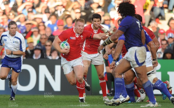 18.09.11 - Wales v Samoa - Rugby World Cup 2011 - Lloyd Burns of Wales looks for a way through. 