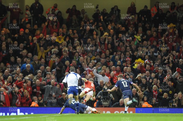 030218 - Wales v Scotland - NatWest 6 Nations - Steff Evans of Wales scores