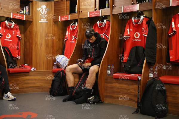 030224 - Wales v Scotland - Guinness 6 Nations 2024 - Dafydd Jenkins of Wales in the changing rooms before the game