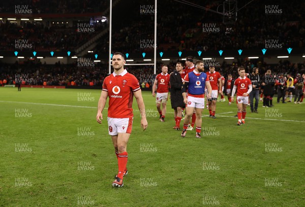 030224 - Wales v Scotland - Guinness 6 Nations 2024 - Dejected Tomos Williams of Wales at full time