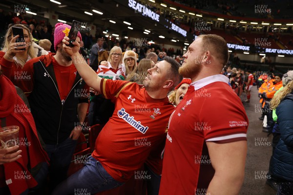 030224 - Wales v Scotland - Guinness 6 Nations 2024 - Corey Domachowski of Wales with fans