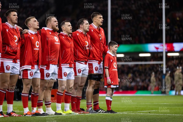 030224 - Wales v Scotland - Guinness 6 Nations 2024 - Wales during the anthem