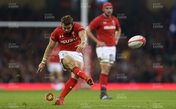 031118 - Wales v Scotland - Under Armour Series - Leigh Halfpenny of Wales kicks a penalty