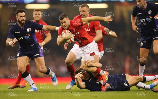 031118 - Wales v Scotland, Under Armour Series 2018 - Gareth Davies of Wales takes on Hamish Watson of Scotland as he looks for the try line