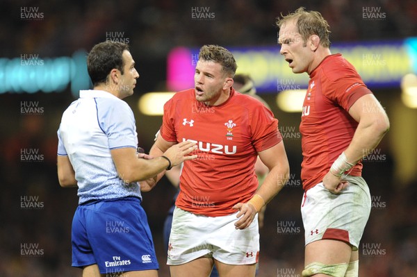 031118 - Wales v Scotland - Under Armour Series - Elliot Dee of Wales  and Alun Wyn Jones of Wales talk to referee Mathieu Raynal