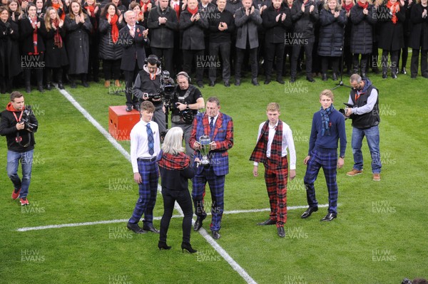 031118 - Wales v Scotland - Under Armour Series - Doddie Weir and family